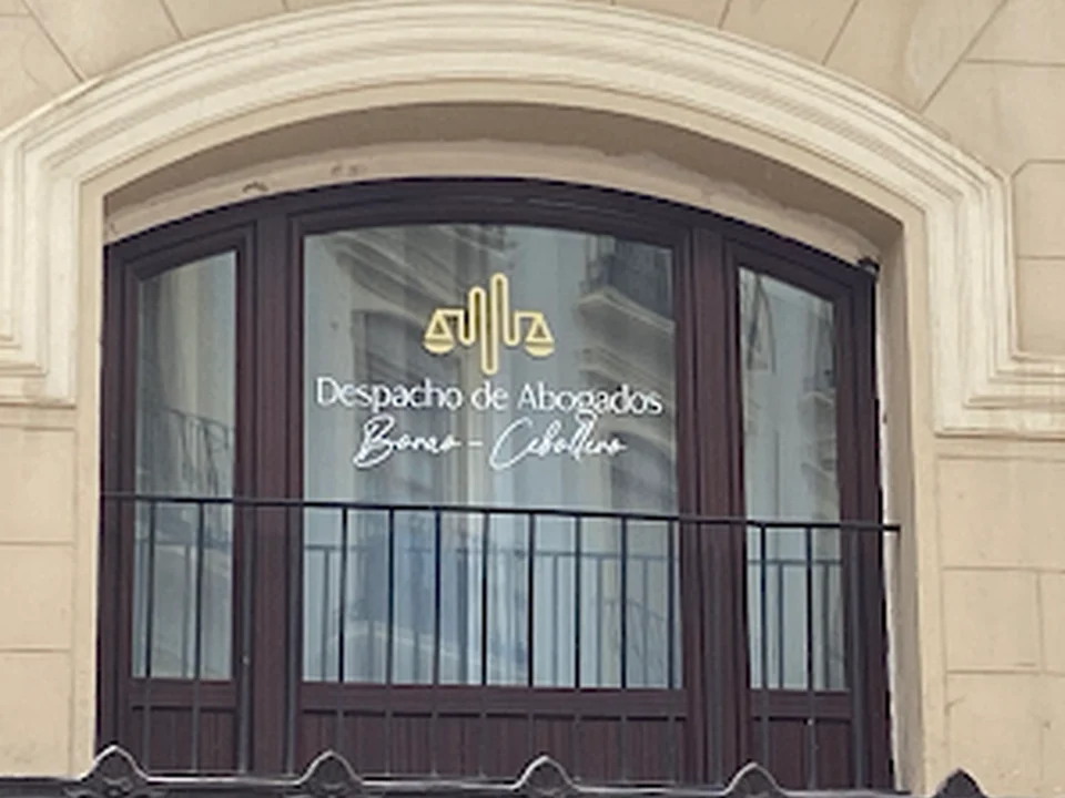 Nuria Cebollero Abadías - Abogada