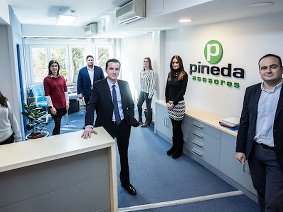 Pineda Asesores y Abogados, S.L.P
